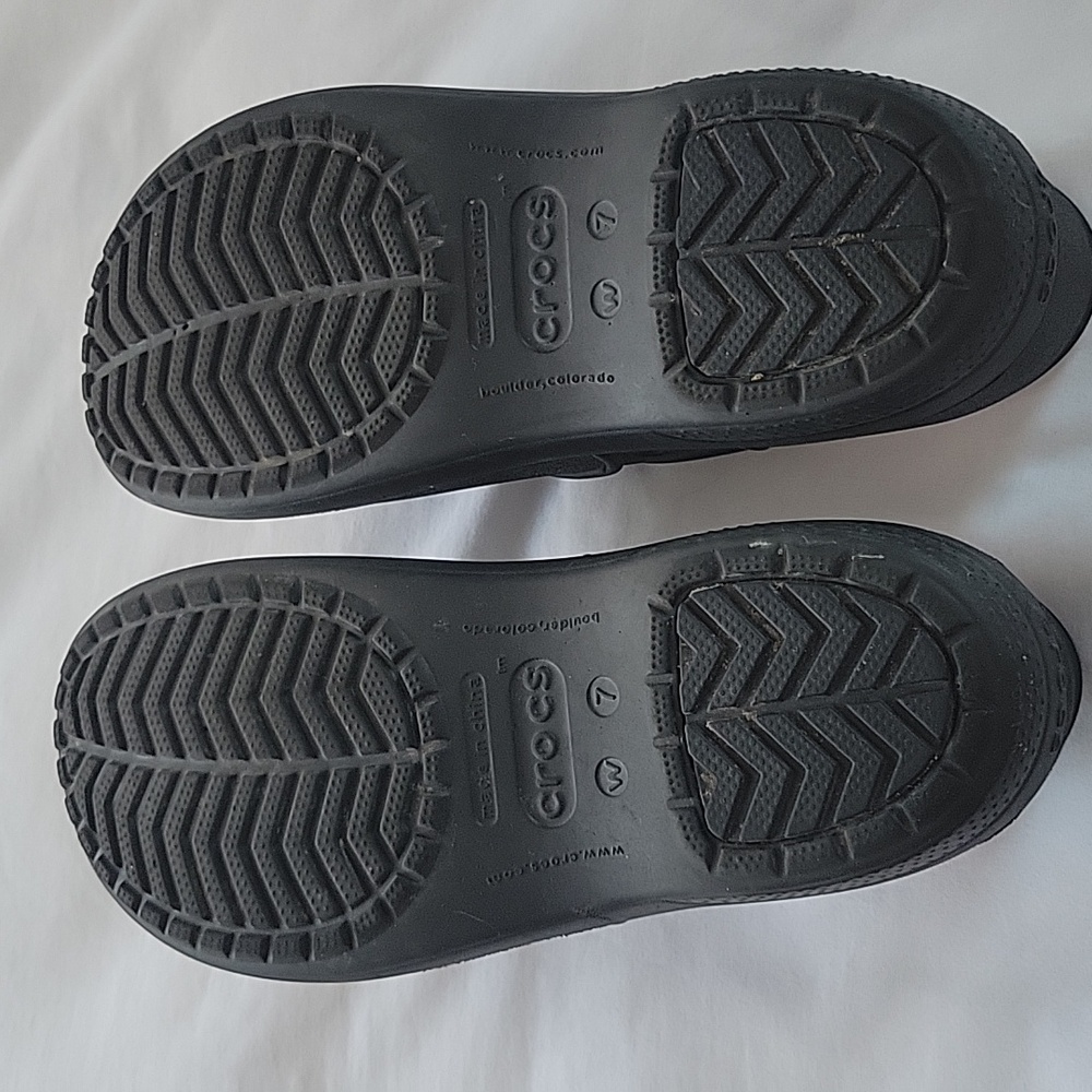 CROCS Black Slip-On Footwear - Picture 5 of 7